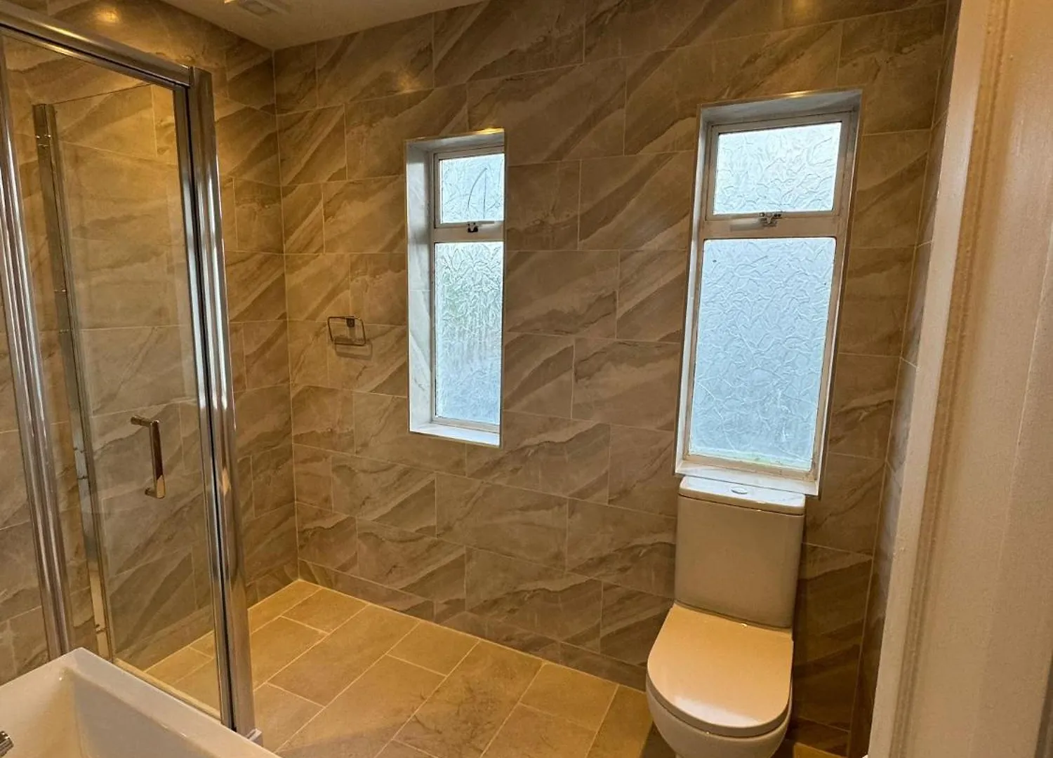 Guest house Nice Triple Room At 2 Iveragh Rd-6 Dublin Ireland
