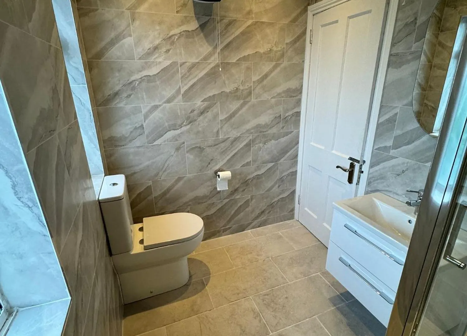 Nice Triple Room At 2 Iveragh Rd-6 Dublin Guest house